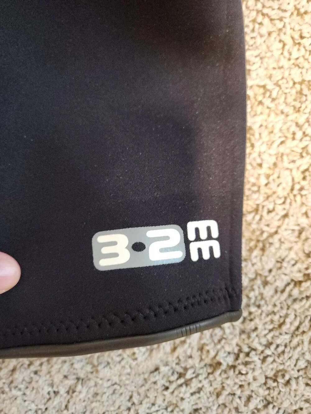 Body Glove size mens great